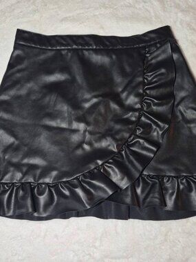 Thick faux leather skirt